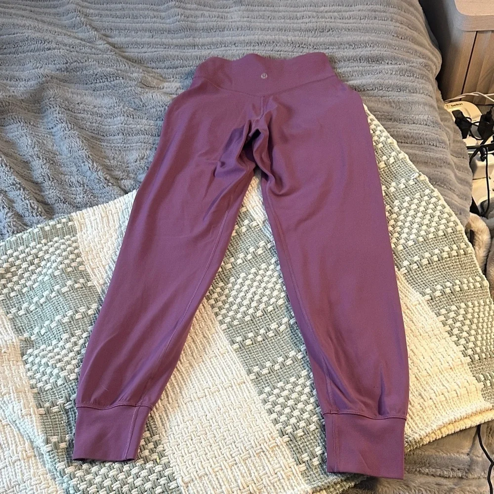 Women’s lululemon joggers